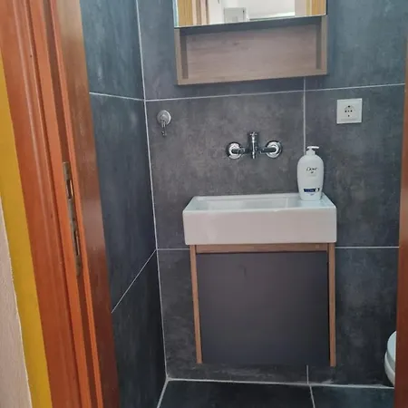 Xenia Apartment *