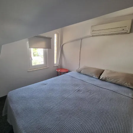 Xenia Apartment